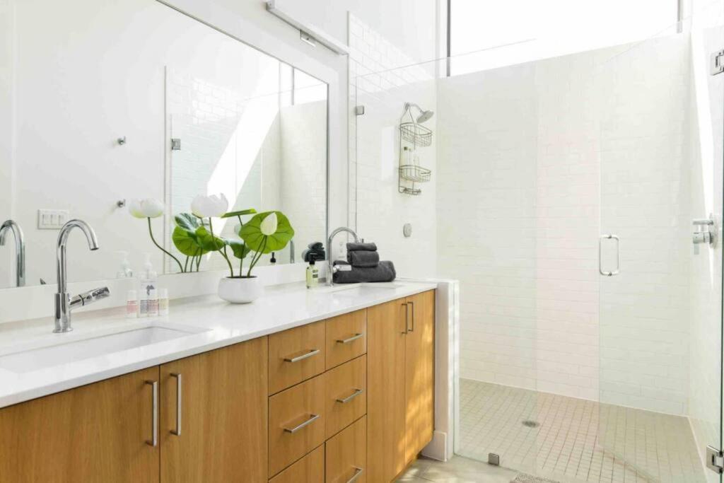 Glamorous Perfectly Located Luxury 2 Bed Townhome Dallas Ngoại thất bức ảnh