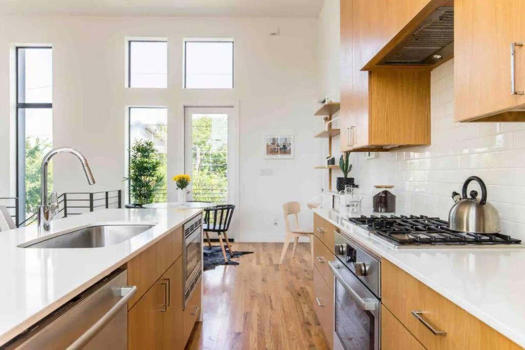 Glamorous Perfectly Located Luxury 2 Bed Townhome Dallas Ngoại thất bức ảnh